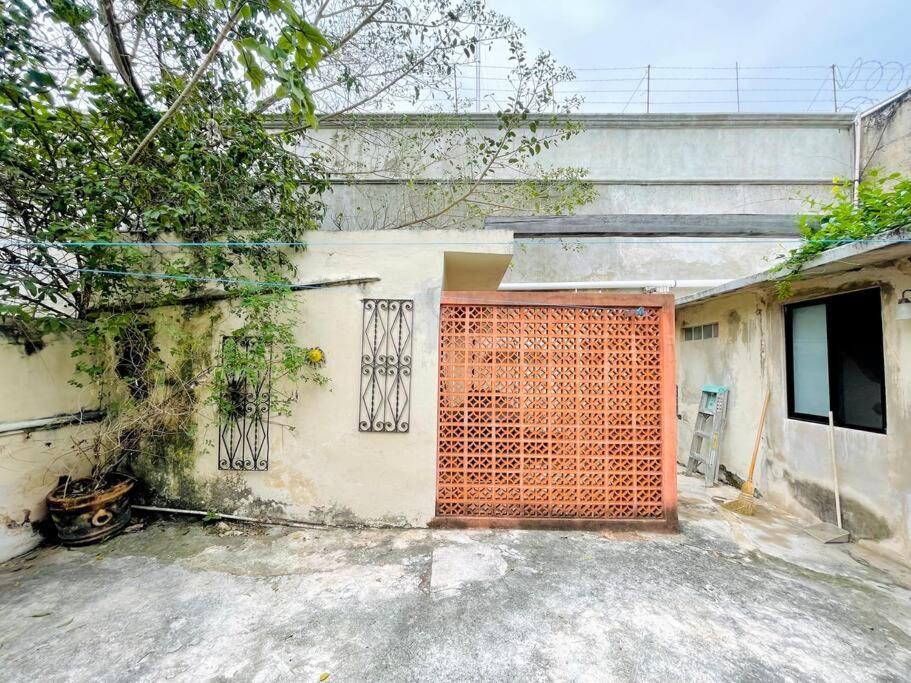 House Dzalbay Santa Lucia With Hot Tub Mérida Exterior photo