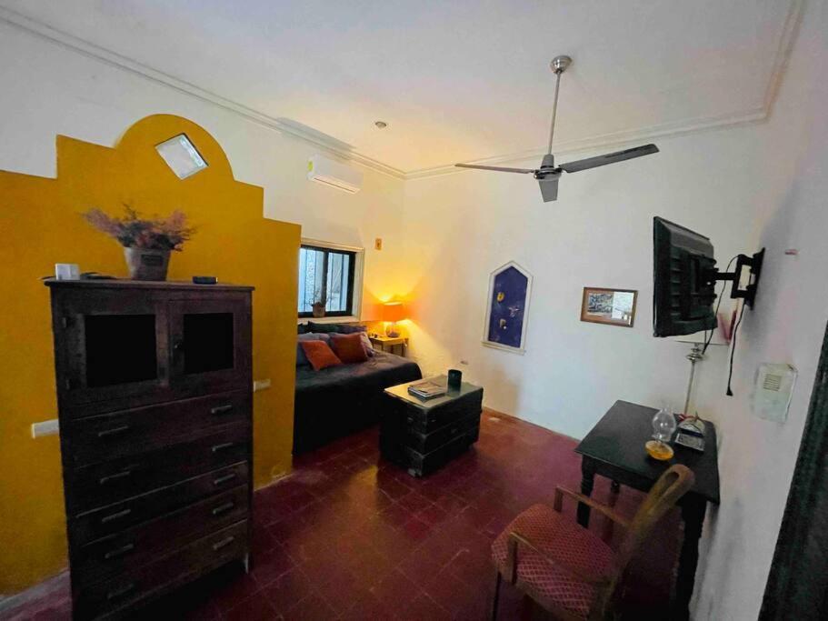 House Dzalbay Santa Lucia With Hot Tub Mérida Exterior photo